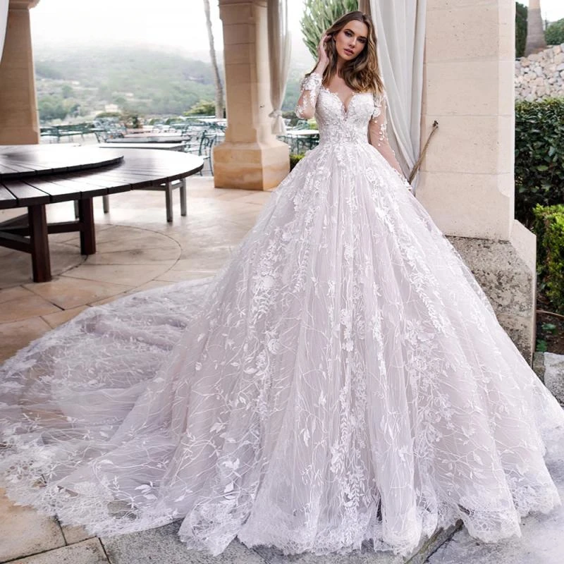 

A Line Lace Wedding Dresses Elegant Applique Long Sleeve Button Bride Dress Cathedral Train Bridal Gown Plus Size