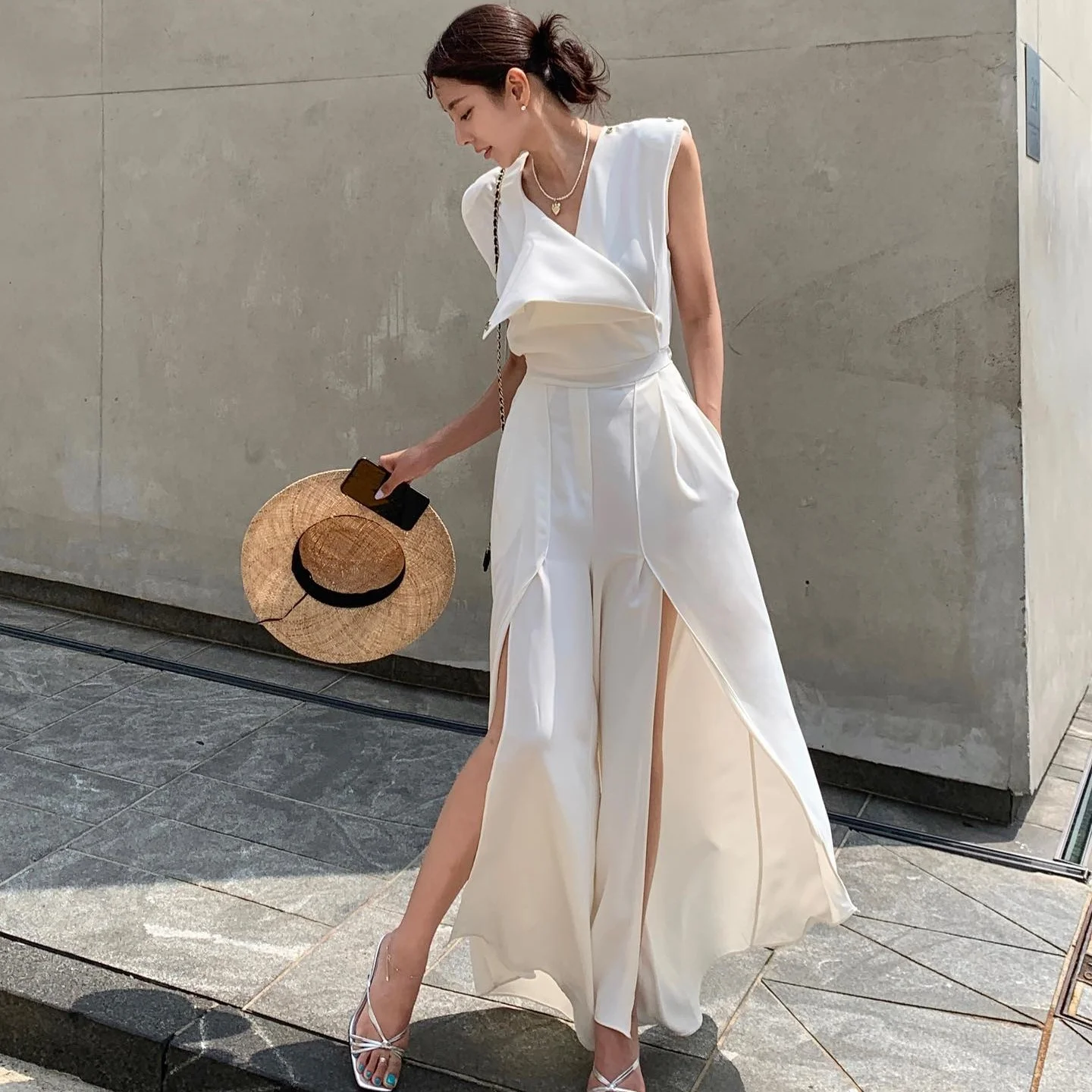 

Elegant V-neck Sleeveless Split One-piece Pants Women's Fashionable High-end Feel Dongda Gate Style Spring Autumn Winter