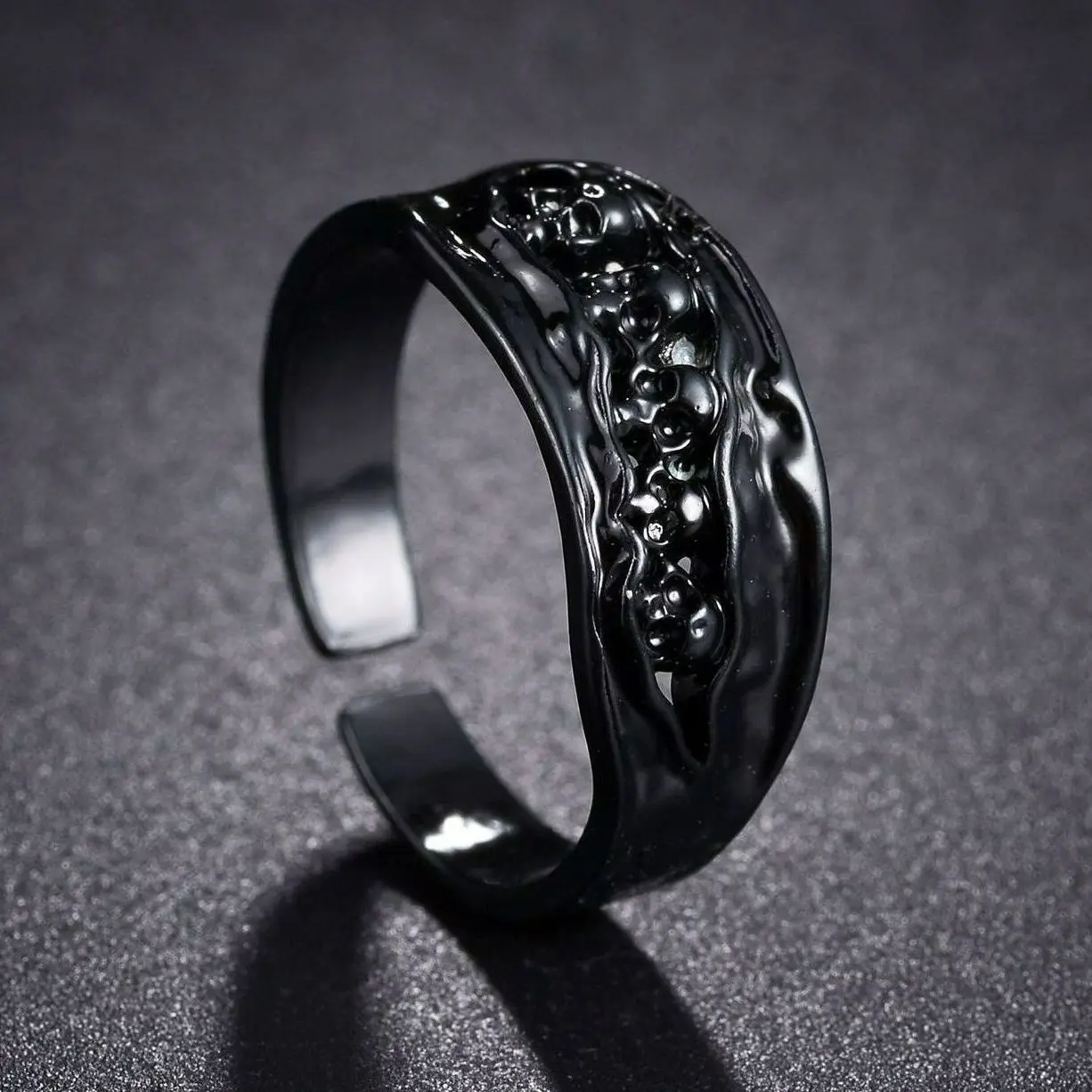 Gothic Punk Black Skull Rings Men's Jewelry Skeleton Rings New Fashion Metal Ring for Men Women Hip Hop Party Accessories Gift