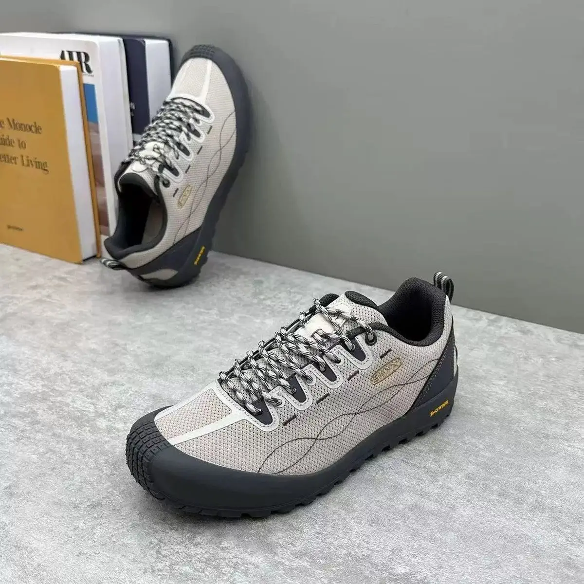 Hot Sale Hiking Shoes Trekking Shoes Men Mesh Breathable Men's Walking Shoes Outdoor Non-Slip Climbing Sneakers Man Sports Shoes