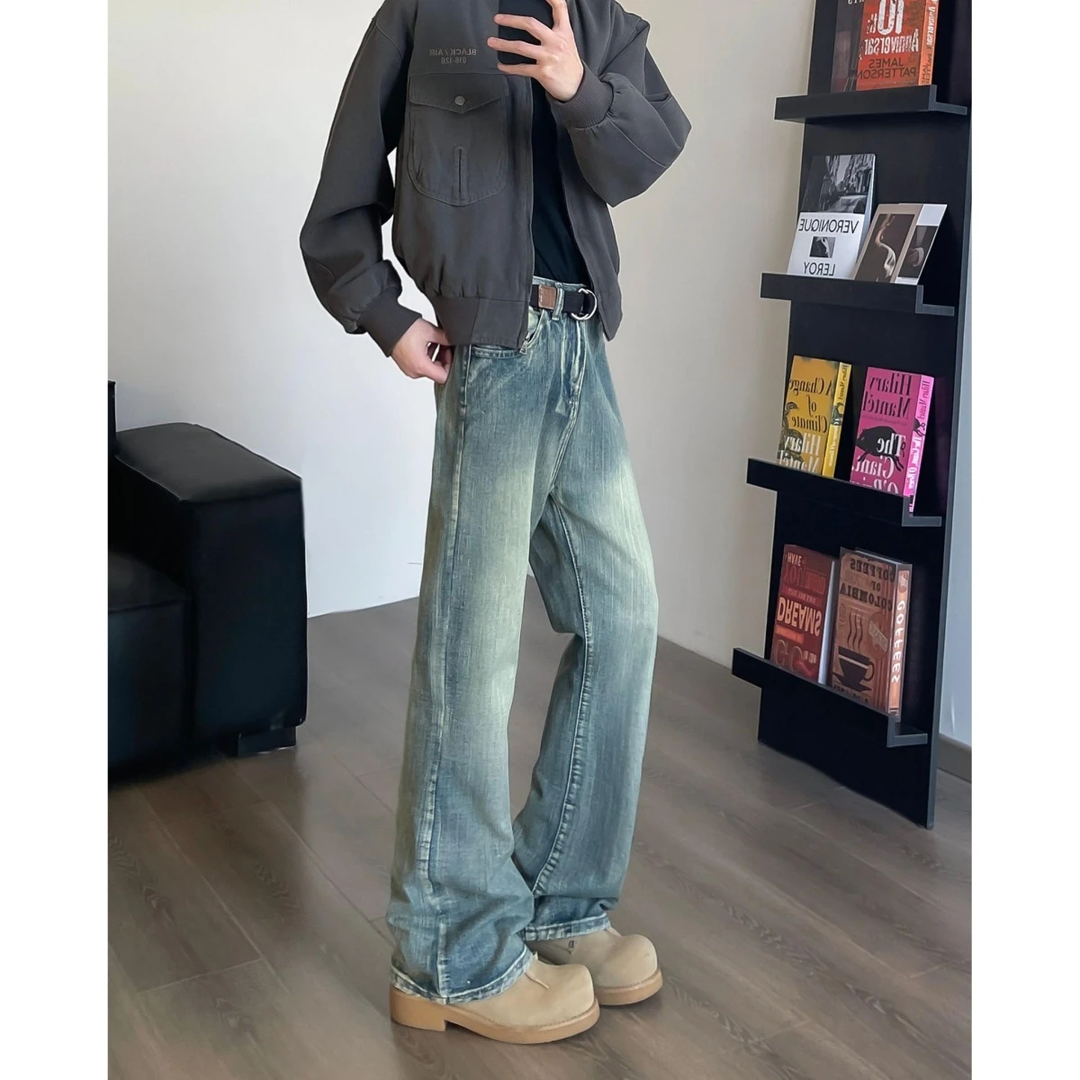 

Мужские джинсы свободного кроя в американском стиле с бамбуковой текстурой, слегка расклешенные, повседневные, прямые, с эффектом потертости, модный тренд