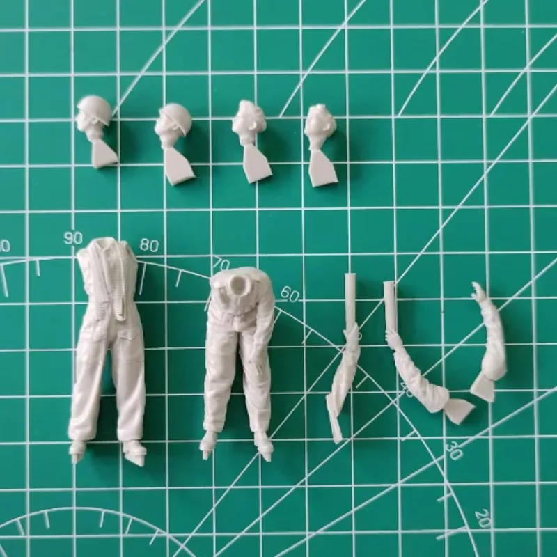 Kit de modelo de figura de resina fundida em escala 1/35, conjunto de munições de carregamento de cisterna britânica, 2 figuras (sem tanque), desmontado e sem pintura
