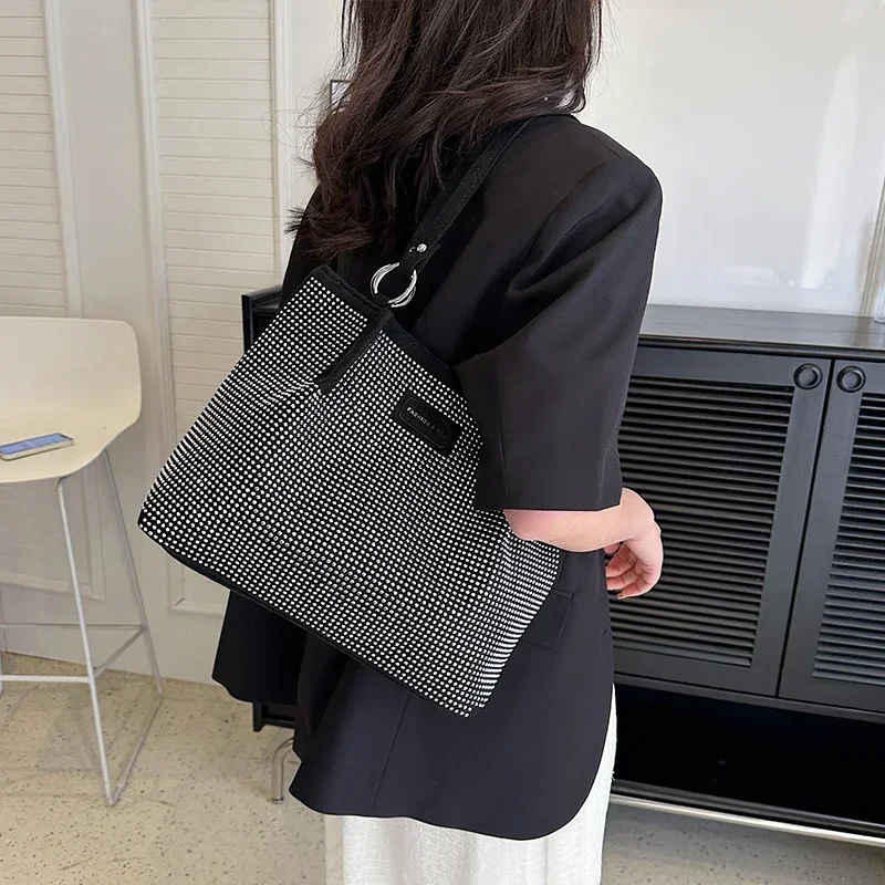 2024 High Quality Zipper Women\'s Handbag Fashion Versatile Casual Sequin Shoulder Bag New Large Capacity Tote Bag Totalizador