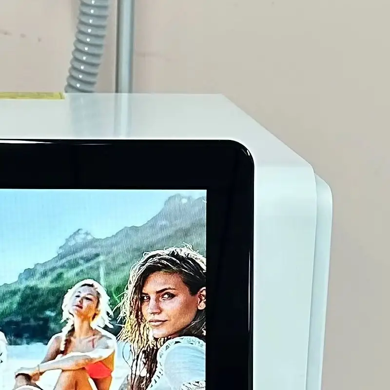 

Профессиональный диодный лазер для удаления волос 4000 Вт, 10 целевых диодных модулей, 808 нм, с технологией Freezing Point, 3 длины волны, для перманентного удаления волос