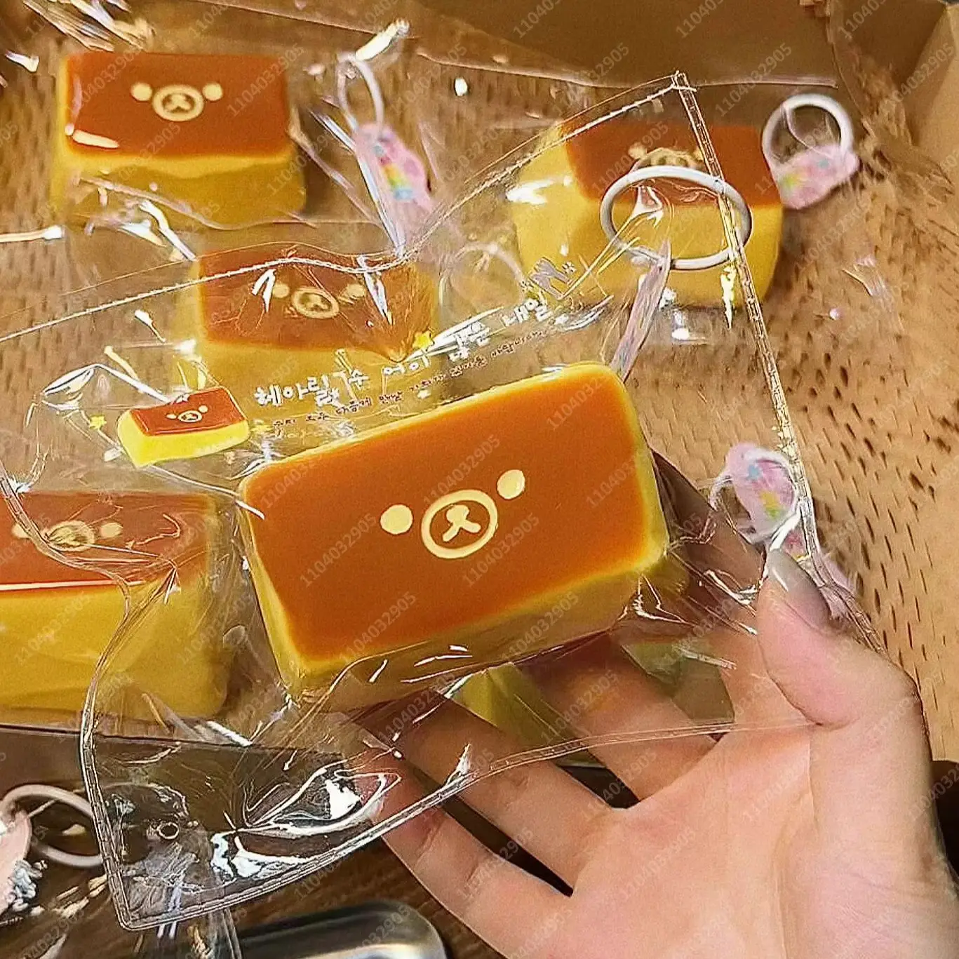 Pudding Bear Taba Squishy, Juguete Sensorial de Caramelo con Forma de Oso, Juguetes Antiestrés ASMR, Novedosos Juguetes para Aliviar el Estrés para Adultos y Niños, Regalos