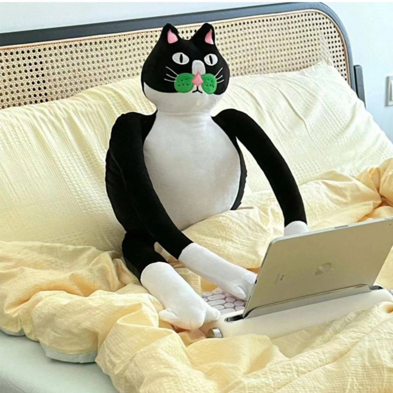 

Cute Ugly Cow Cat Plush Soft Stuffed Animal Doll Kawaii Toy High Quality Soft Design Home Decor Hugging Pillow Gift for Girl