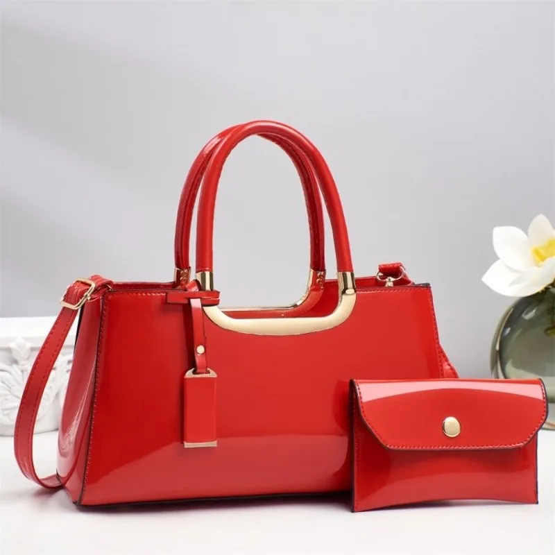 

Stylish Clutch Mini Elegant Leather Classic Bag Solid Color Large Capacity For Women Commuter