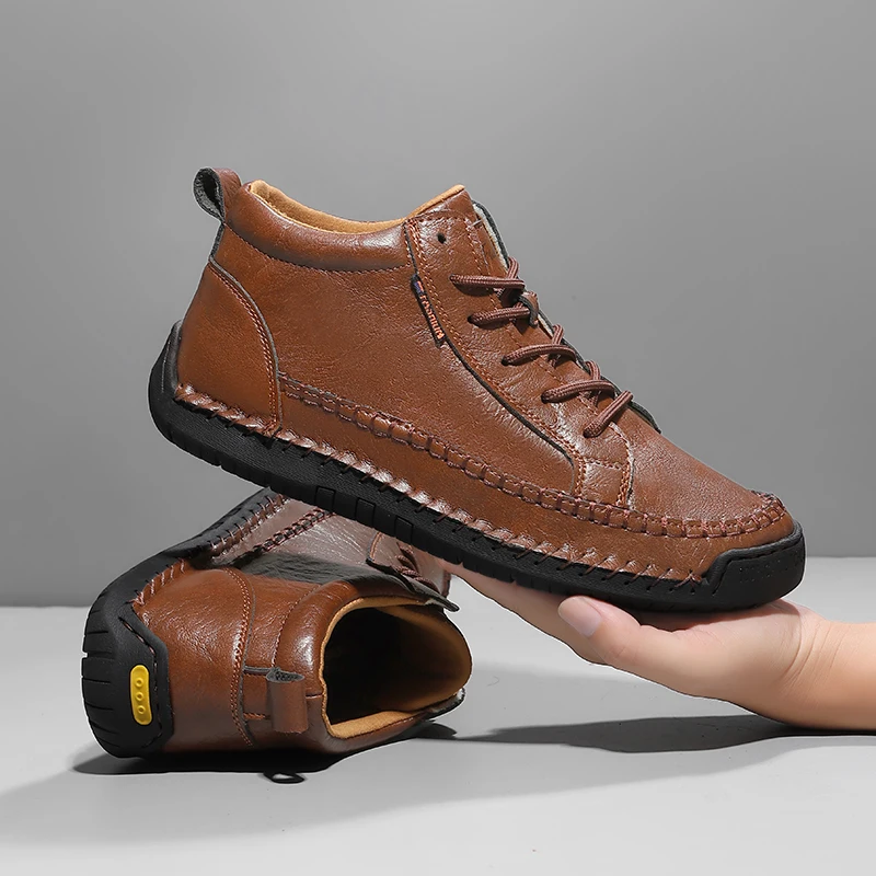 Mid‑Top Hand‑Stitched Casual Shoes Large Size Men Outdoor Short Boots Four‑Season Retro Trend Versatile Leather Work Boots