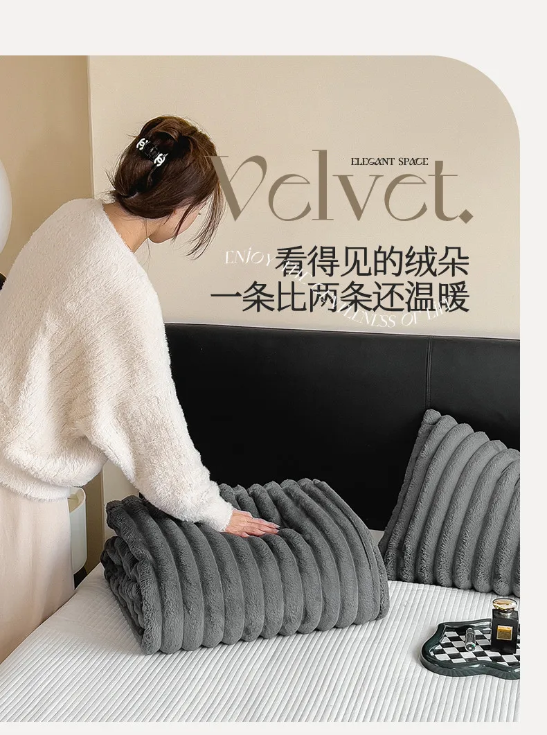 2025 Herbst- und Winter-Neuheit: Einfarbige Decke aus Imitatkaninchenfell, Verdickte Decke, Zieh-Milchfleece-Decke, Ohne Kissenbezug – Detail 13