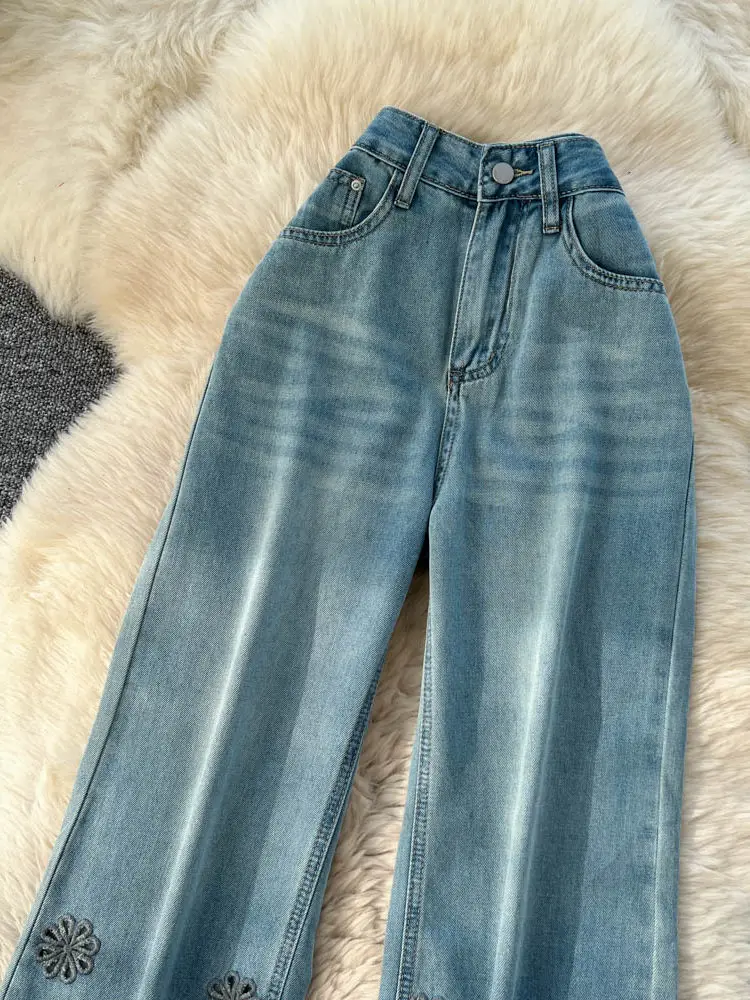 Design sense heavy industry hollowed out embroidered lace jeans women spring new high waisted loose nine cropped pants