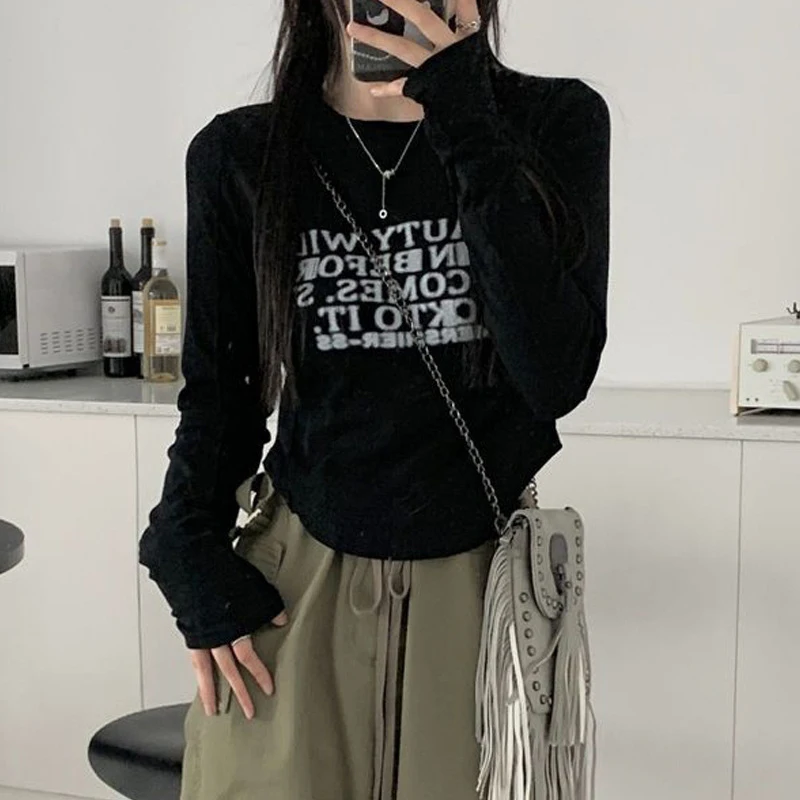 Crop Tops for Women Korean Aesthetic Y2K Harajuku Streetwear Irregular Slim Casual Letter Print Long Sleeve T-shirt Clothes 2023