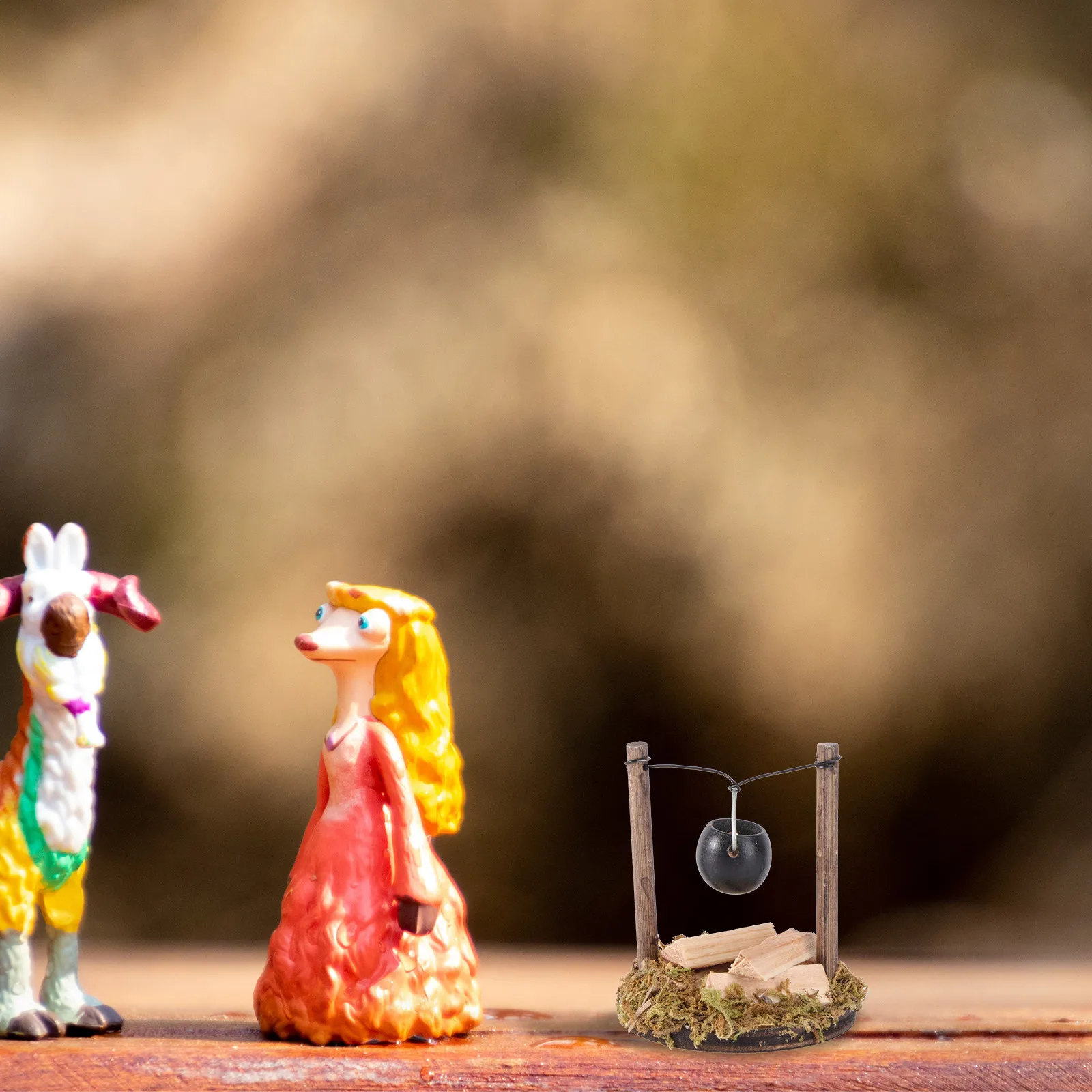 

1Pcs Mini Garden Hanging Stove Craft Light Brown Mini House Hanging Furnace Ornament for DIY Outdoor Garden Photo Prop