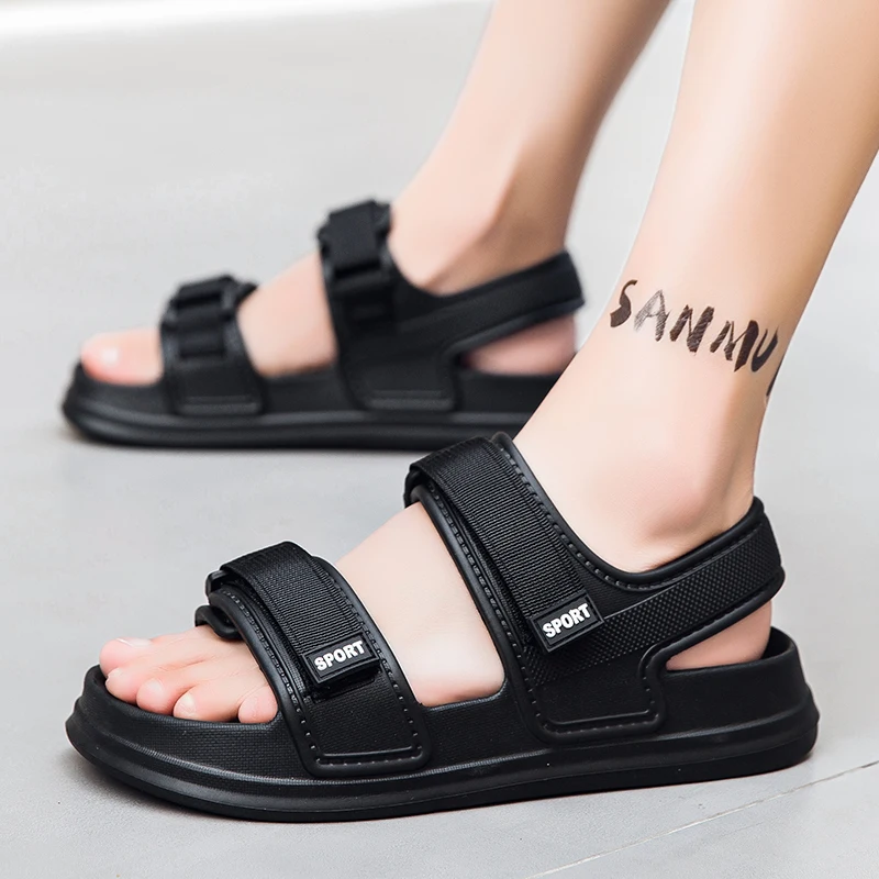 A Pair of Men's New Casual Sandals for Outer Wear, Sports Versatile Breathable Beach Shoes, Wear-Resistant Simple Men's Shoes