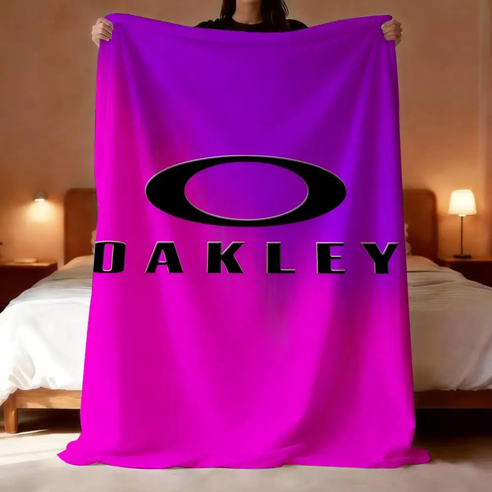 O-OakleyS-ES Throw Lightweight 240g Flannel Blanket Soft Skin-friendly for Summer Cooling