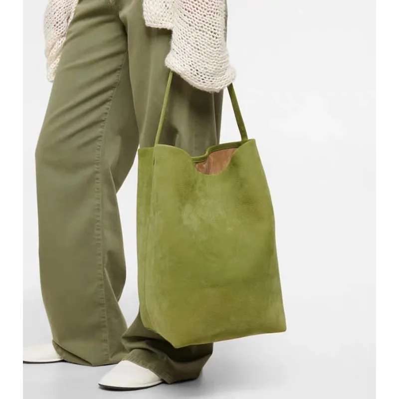 Avocado Green Bucket Bag Matte Genuine Leather Shoulder Bag Women's 2024 New Large Rong Commuting Tote Bag