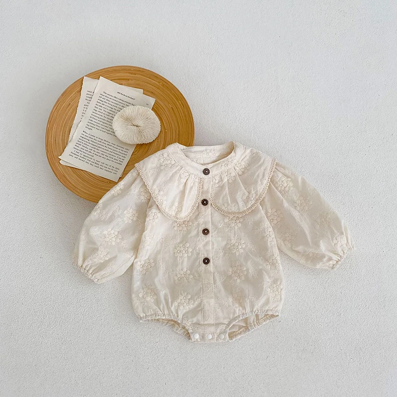 الربيع والخريف جديد القطن الخالص ارتداءها طفل فتاة طفل زهرة التطريز كبير الرقبة طويلة الأكمام فضفاضة مثلث بذلة