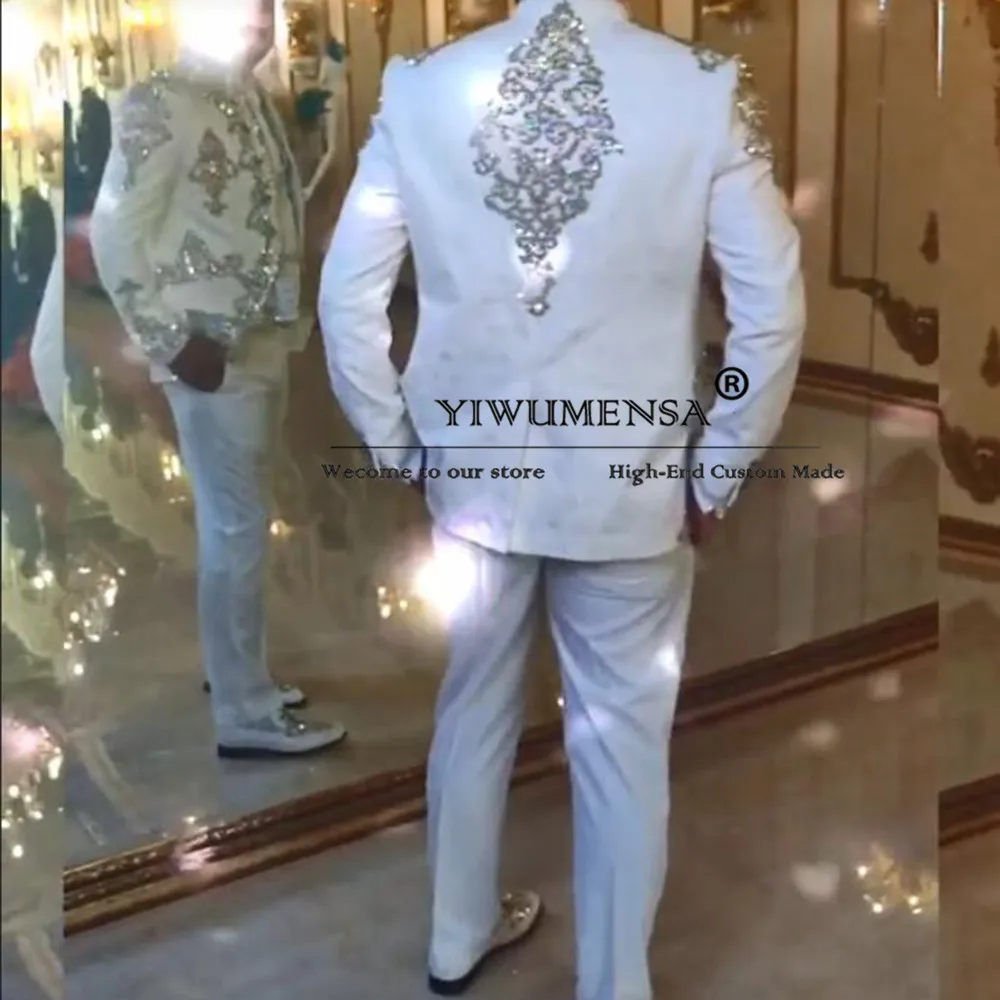 Luxury Sparkly Suits Men For Wedding Sliver Crystals Beaded Prom Blazer Unique Design Jacket Vest Pants 3 Piece Groomsmen Tuxedo