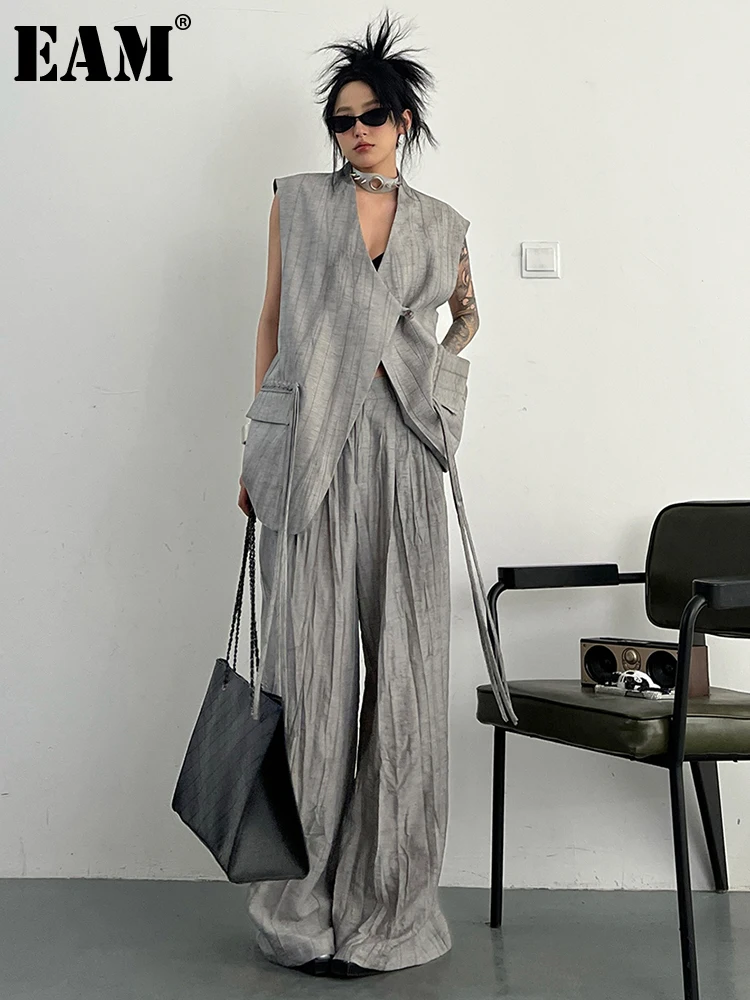 EAM Two Piece Suit Wide Leg Pants New V-Neck Sleeveless Gray Texture Loose Fit Women Fashion Tide Spring Autumn 2024 30A1702