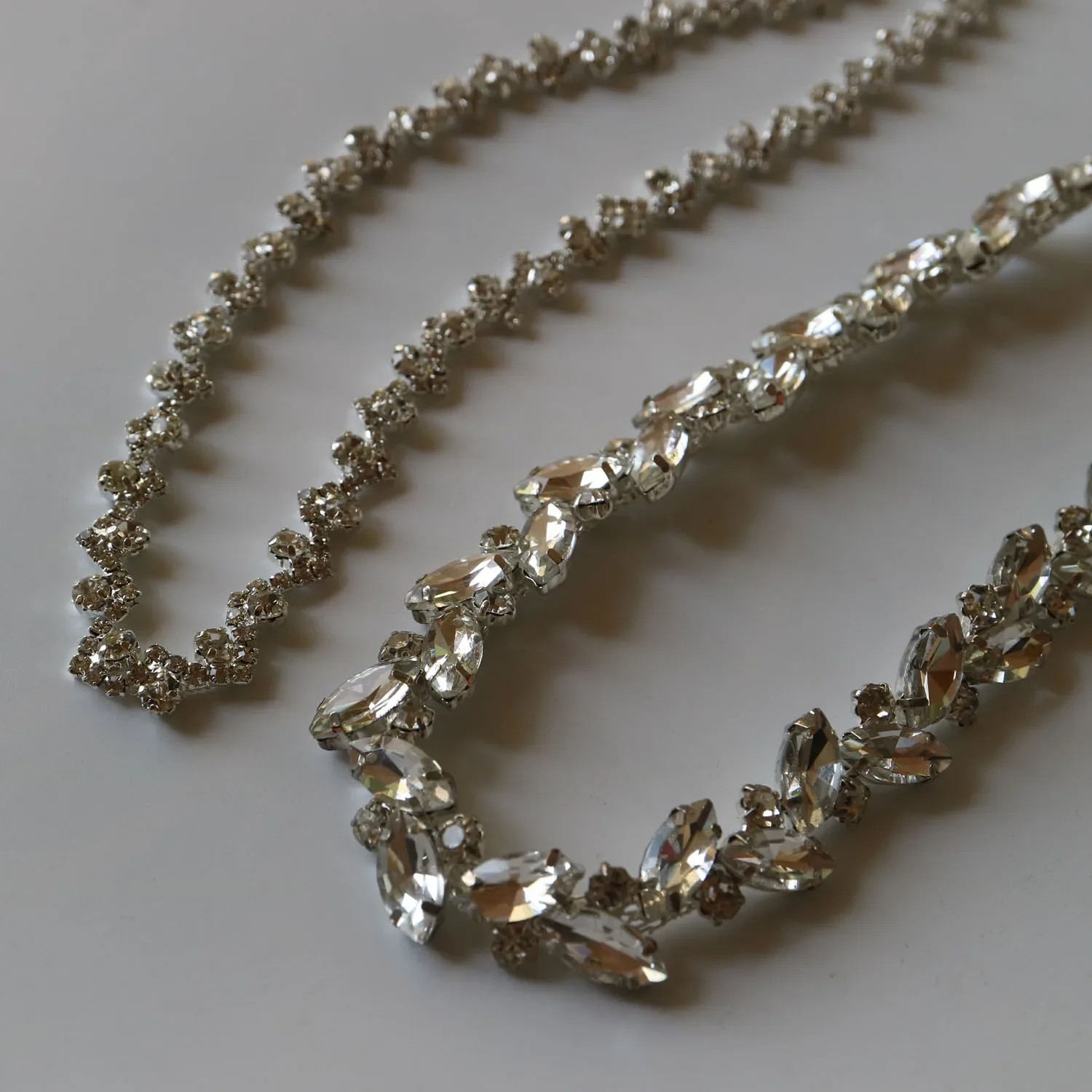 

2yard luxury crystal grass Rhinestone chain trim for dress claw chain for clothing Rhinestone trimmings for jewelry accessories