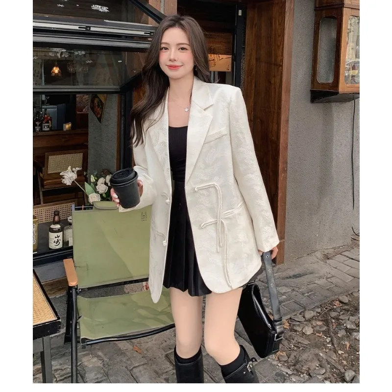 جاكار جديد النمط الصيني البدلة سترة المرأة 2025 الخريف جديد فضفاض زر أعلى بدلة صغيرة غير رسمية