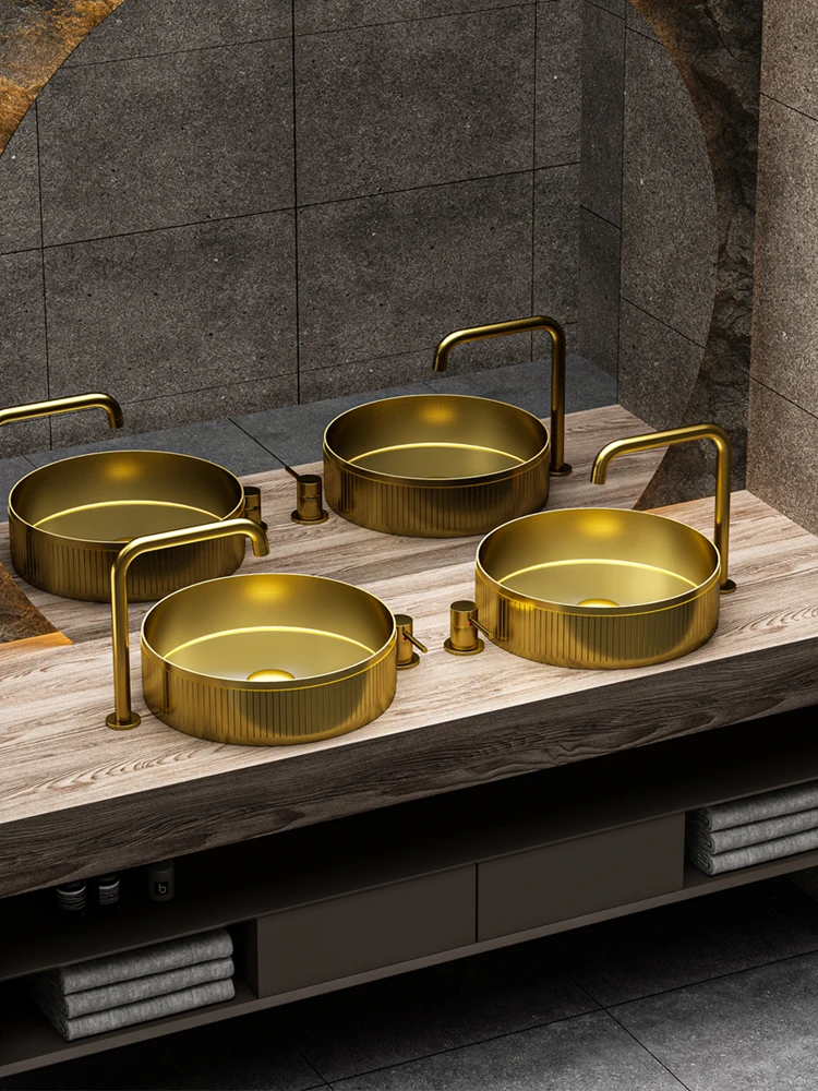 

Golden stainless steel countertop washbasin creative toilet round wash basin hotel B&B Nordic light luxury washbasin