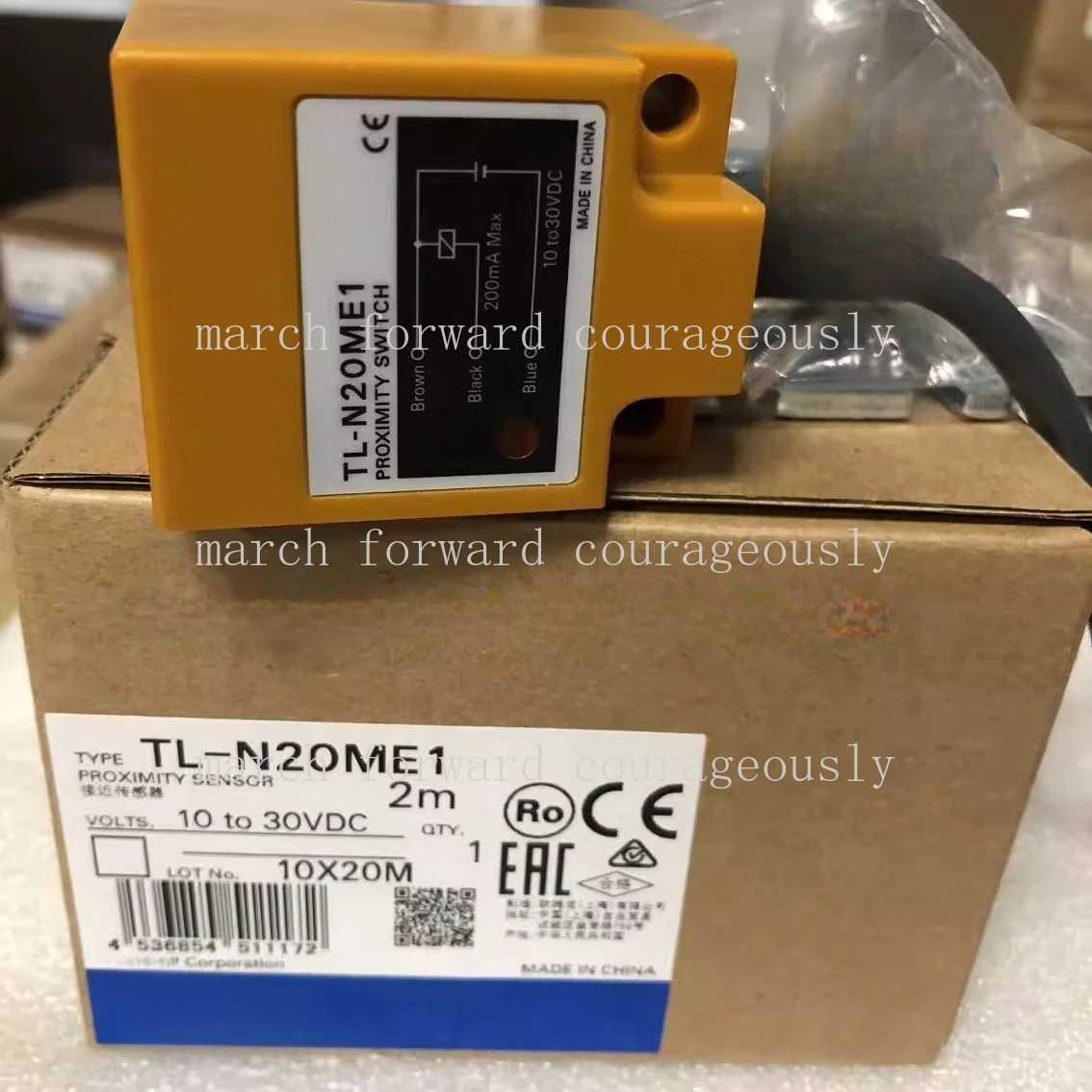 

Оригинальный датчик приближения Omron TL-N20ME1 5M с 3 проводами