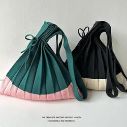 Neue Große Kapazität frauen Stricken Handtasche Koreanische Mode Designer Plissee tasche Schulter Einkaufstasche Faltbare Mehrweg Tragbare Tasche