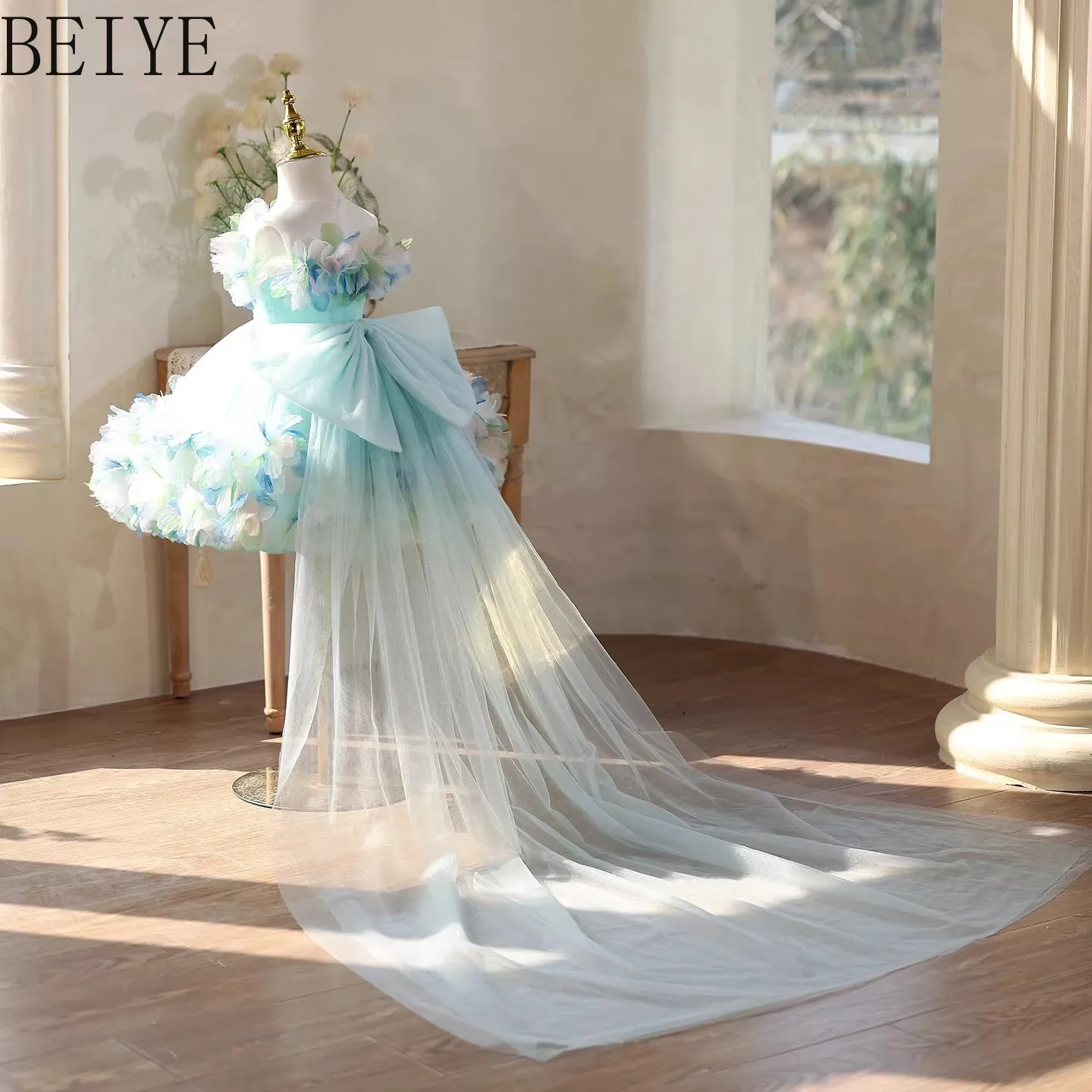 Girls' High-end Formal Dress 2026 New Birthday Gown Children's Host Piano Performance and Stage Outfit Princess Dresses