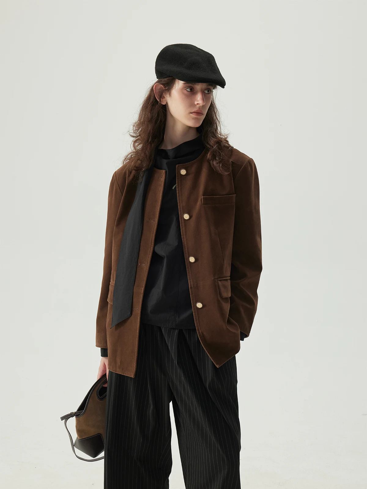 

Moofeel Ретро Sle Замшевый бархатный круглый топ Ne Пригородный топ Маленькая верхняя одежда Fraance Sle Новое осеннее поступление Женский топ