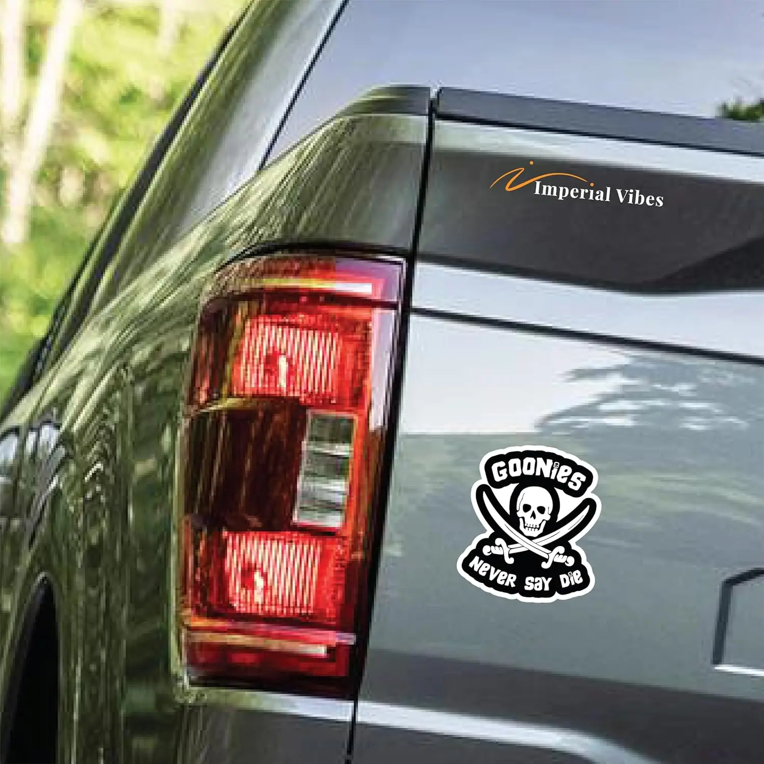 

2 шт. IMPERIAL VIBES-наклейка Goonies Never Say Die — водонепроницаемая виниловая наклейка для бутылки с водой — наклейки на бампер