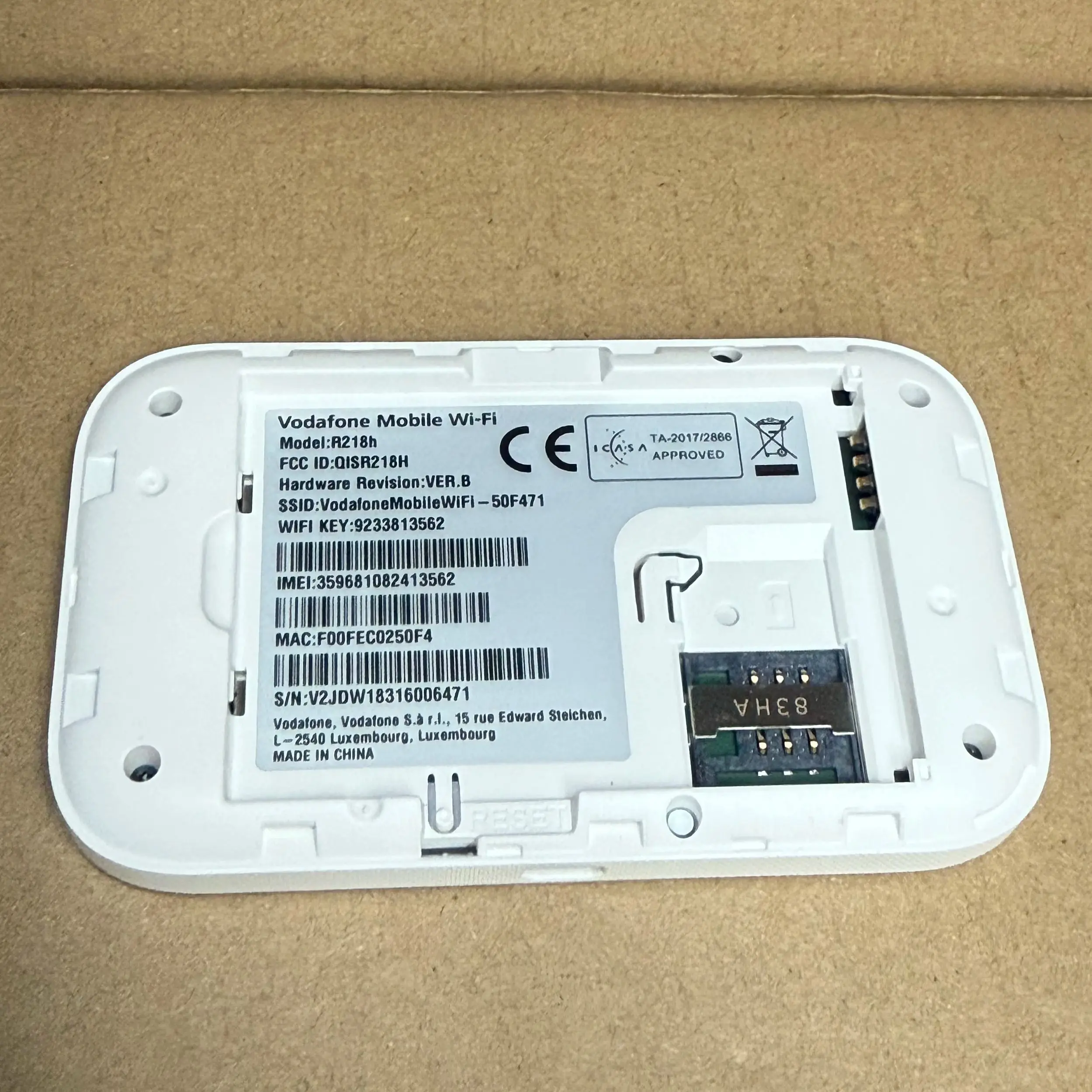 ZETARS Entsperrt Vodafone R218H 4G LTE Cat.4 Mobile WiFi LTE DL 150Mbps/UL 50Mbps (gebraucht 95% neu)