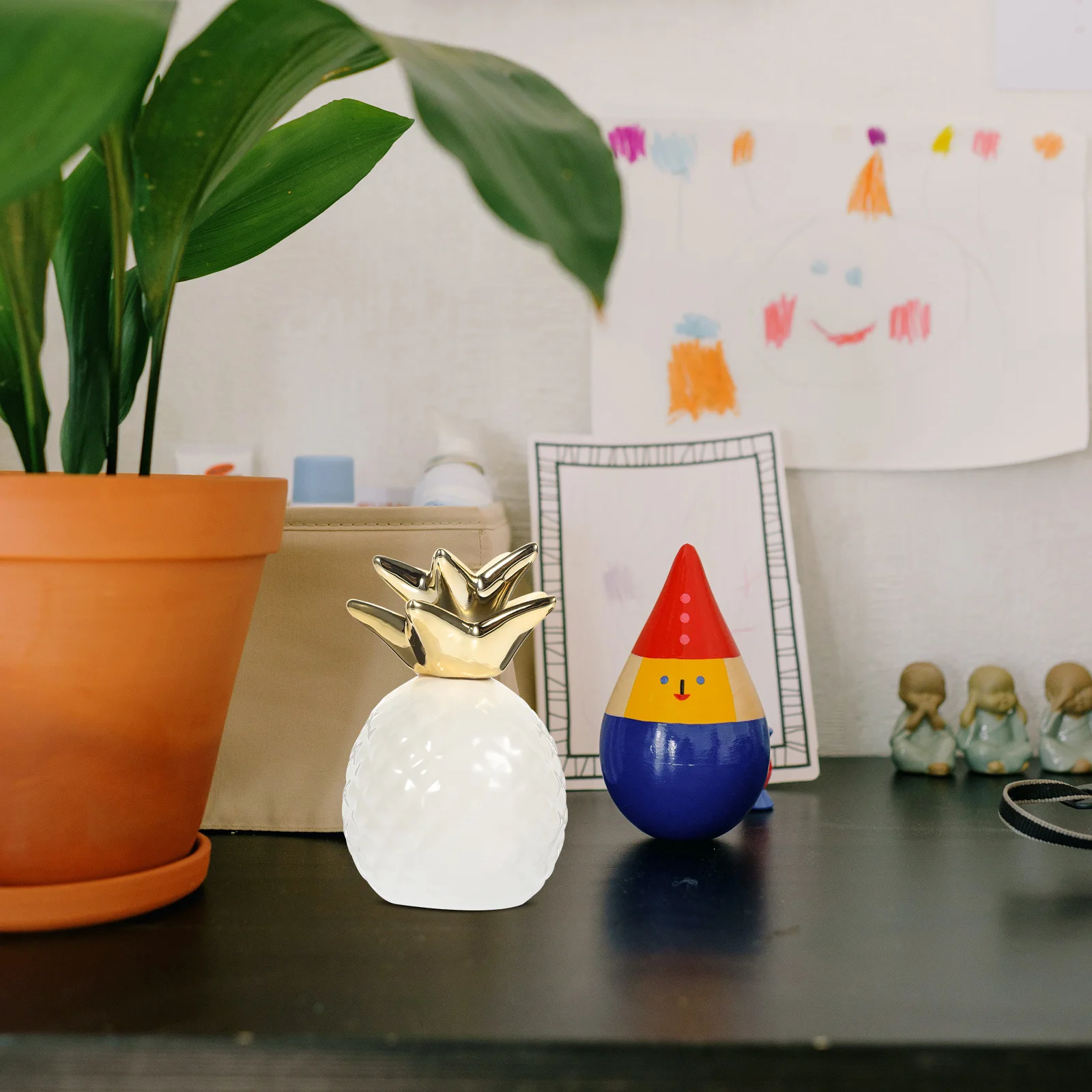 

Creative Ceramic Pineapple Coin Bank Unique Money Pot for Saving Habit Development Cute Desktop Ornament for Bedroom Living Room