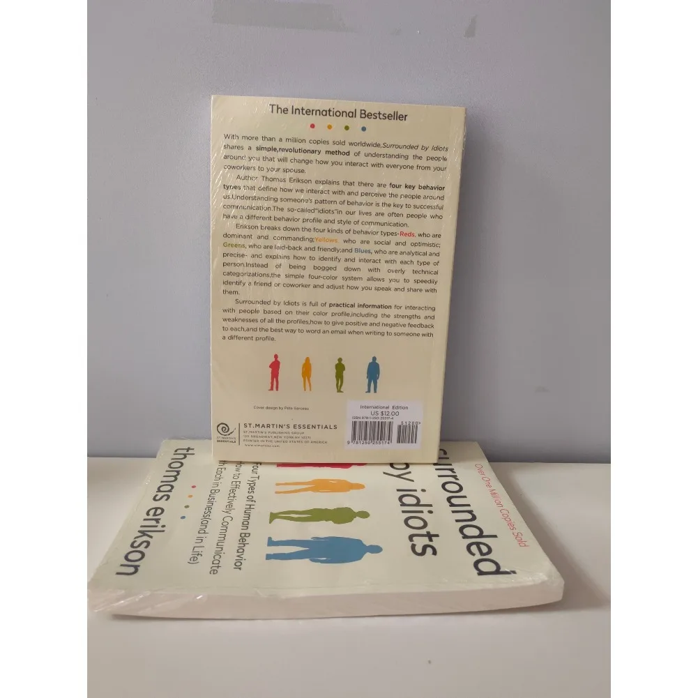 محاط بالبلهاء أنواع السلوك البشري الأربعة بقلم توماس إريكسون رواية الأكثر مبيعاً