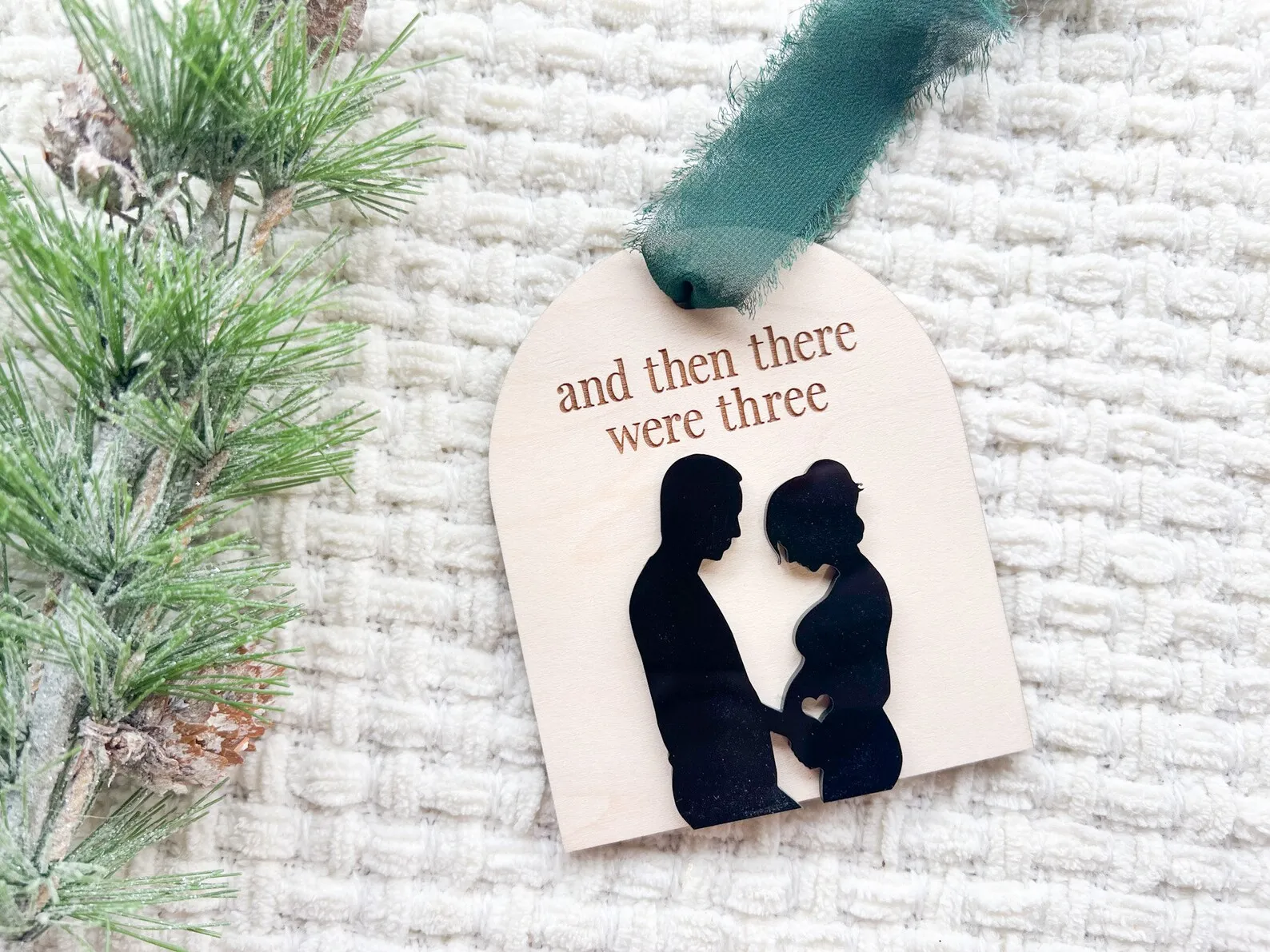 Christmas Ornament ,I\'m Pregnant Ornament,Pregnancy Announcement plaque Baby Coming Soon 2024 Christmas Ornament