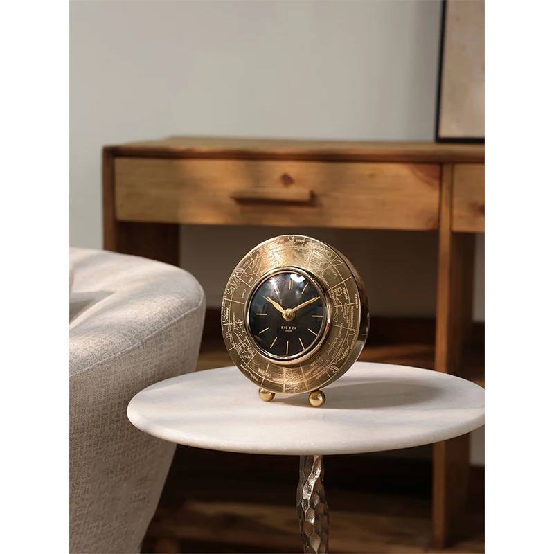 Timeless World Aluminum Luxury Map Texture Round Table Clock Desktop Decoration Ornaments Bedside Table Tv Cabinet Quartz Clock