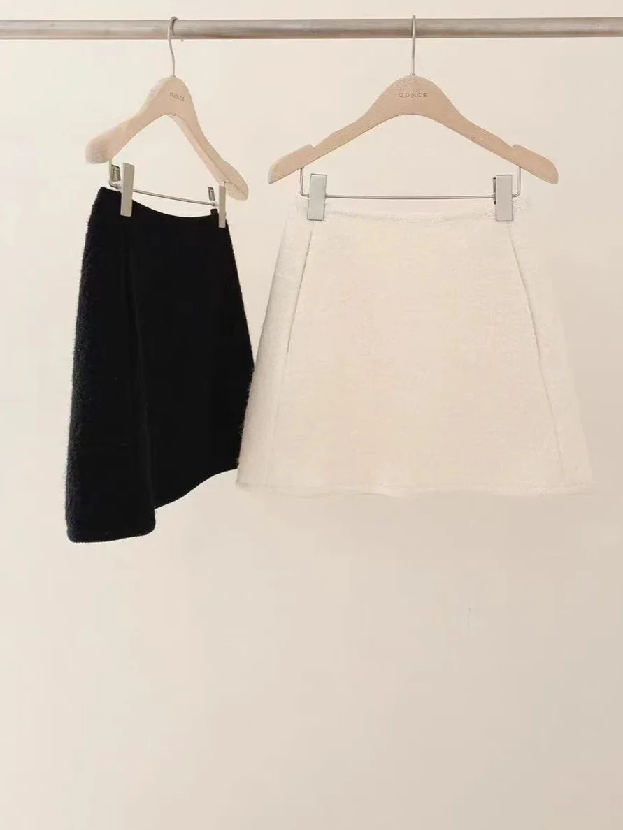 Spring 2026 High Waist A-Line Skirt Pure Color Elegant Style for Young Women City Walk PVC Material Other Details