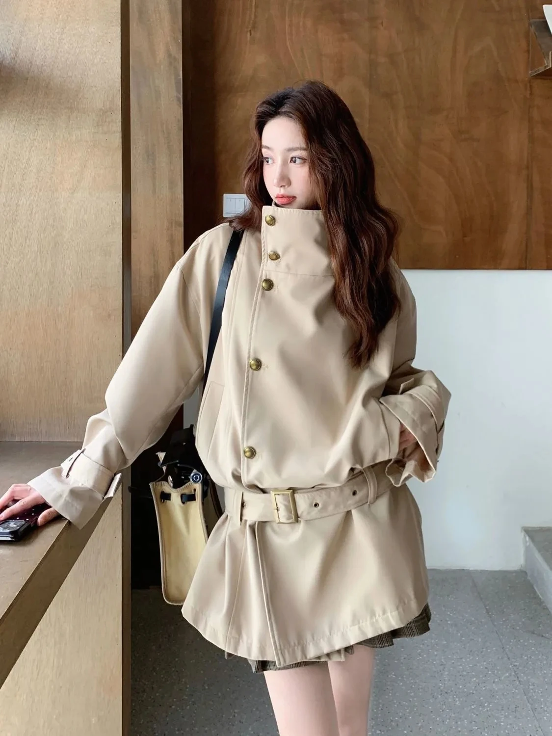 Khaki Windbreaker For Women Medium To Long Standing Neck Spring Autumn 2025 New High-End British Style Jacket w1576