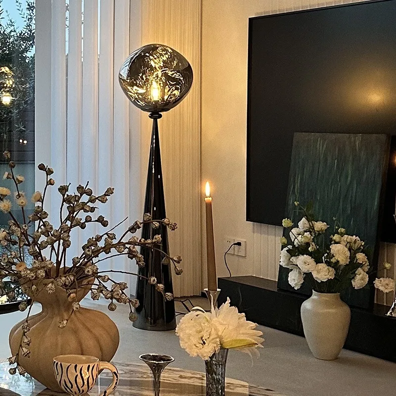 

Floor lamp living room high value post-modern designer light luxury bedroom decoration atmosphere table lamp