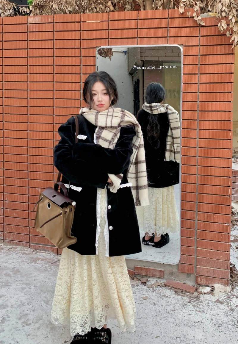 

New Autumn and Winter High-end Designed Niche Elegant Style Slim Mid-length Lace Jacket + Design Lace Crochet Skirt 2 Pics Suit