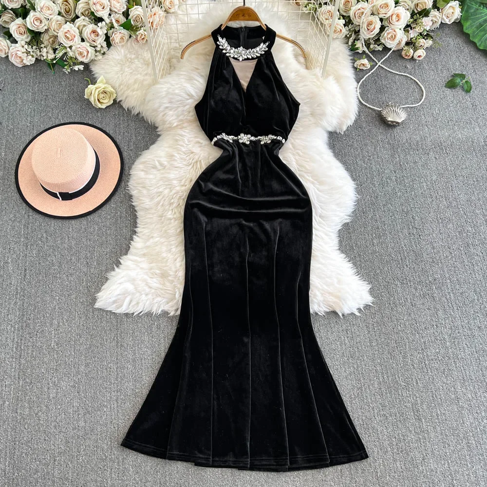 Elegant Sleeveless Vintage Halter V-neck Chic Rhinestone Slim Velour Mermaid Long Dresses French Evening High Street Clothing