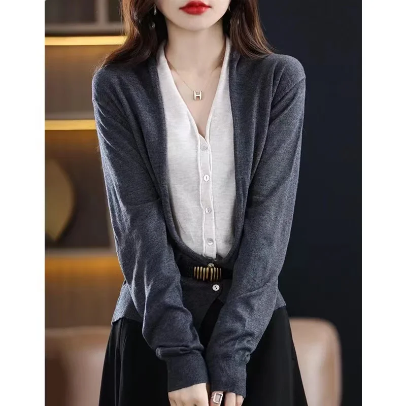 Fashion matching color fake two wool knitted cardigan women autumn winter loose blouse short skirt cashmere coat