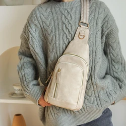 Eenvoudige En Modieuze Crossbody Tas Met Grote Capaciteit Rugzak Met Brede Schouderriem Elegant Glans Zwart