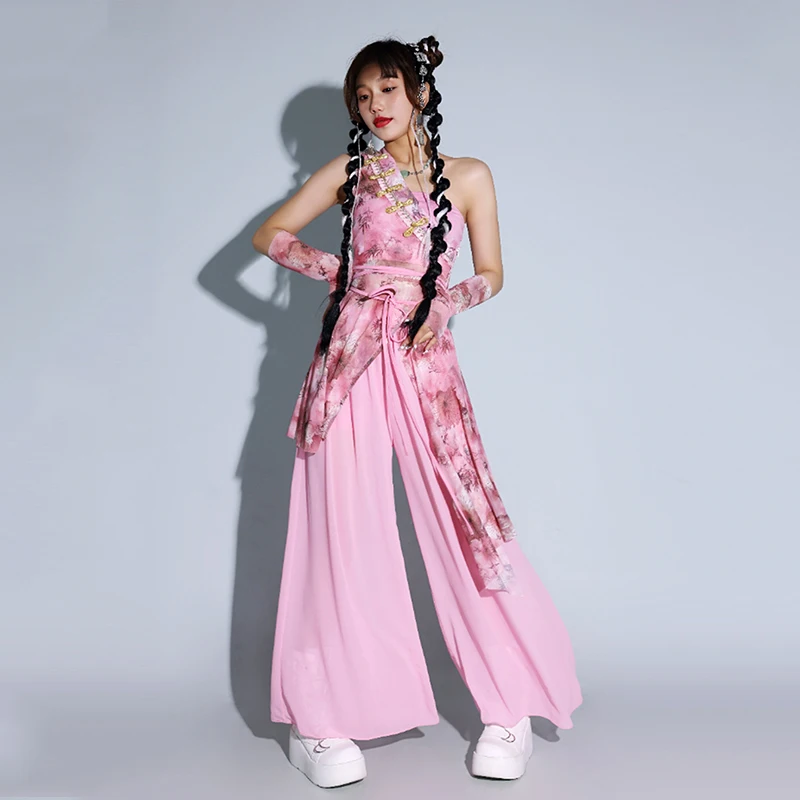 2025 الوردي المرحلة زي فتاة مجموعة أداء الزي النساء الجاز Kpop ملابس الرقص شبكة السراويل النمط الصيني الملابس AMY2573