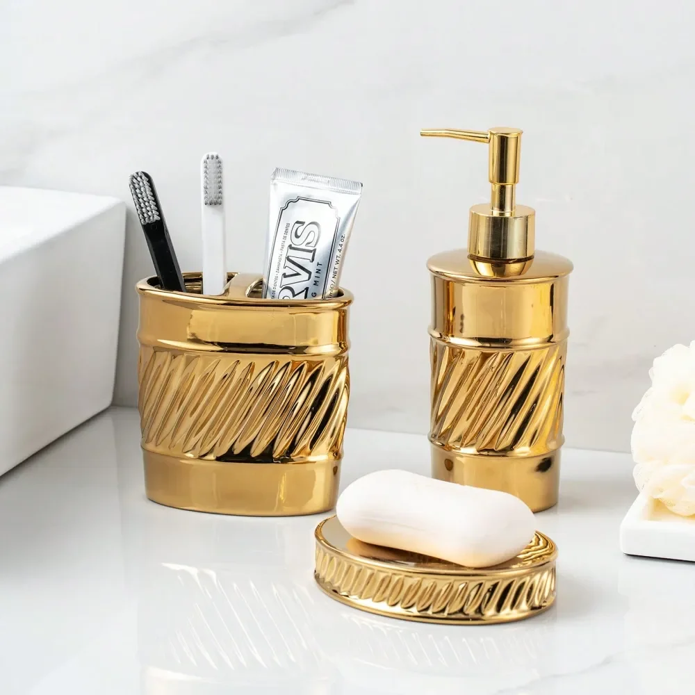 

Набор из 3 керамических аксессуаров для ванной комнаты: дозатор для мыла, подставка для зубных щеток, мыльница с современным волнообразным рельефным дизайном для ванной.