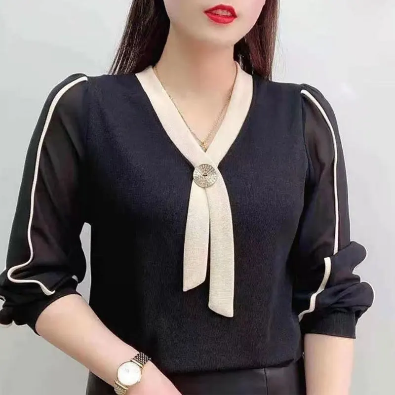 

2022 Casual Bright Line Solid Color Decoration T-shirt Bow Fashion Drawstring Button V-Neck Female Clothing Knitted Pullovers