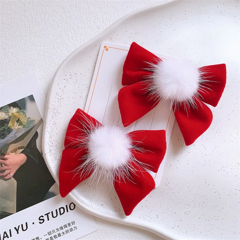 2PCS /set Christmas red bows hair clip for girls kids cute Pompoms hair ties baby velvet bow hair clip New Year hair bands Gift