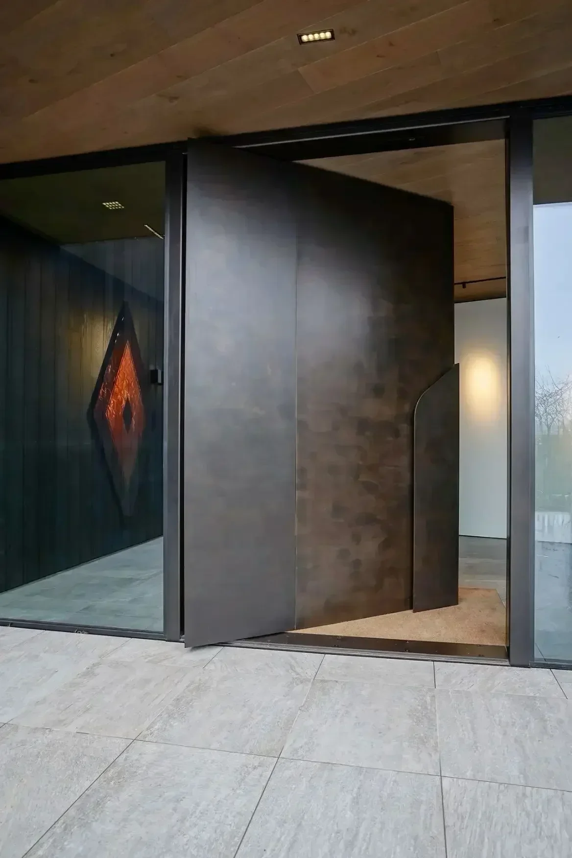 4.0mm Thermal Break Aluminum Front Door Luxury Design High Quality Security Door Metal Entrance Door Custom Size and Color