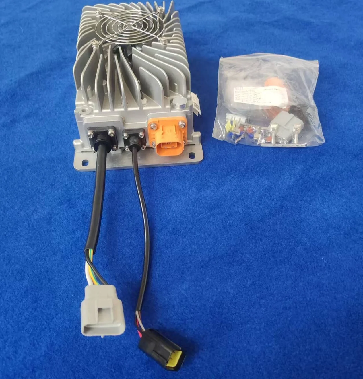 

OBC Charger 2kw Battery Car Charger Ev on Board Charger Ac to Dc 144V Lithium Battery