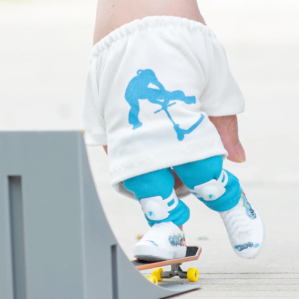 Finger SkateBoard Finger Scooter Toy Finger Toy Skateboards With Pants Shoes And Tools Mini Skateboard Finger Toy For Gift