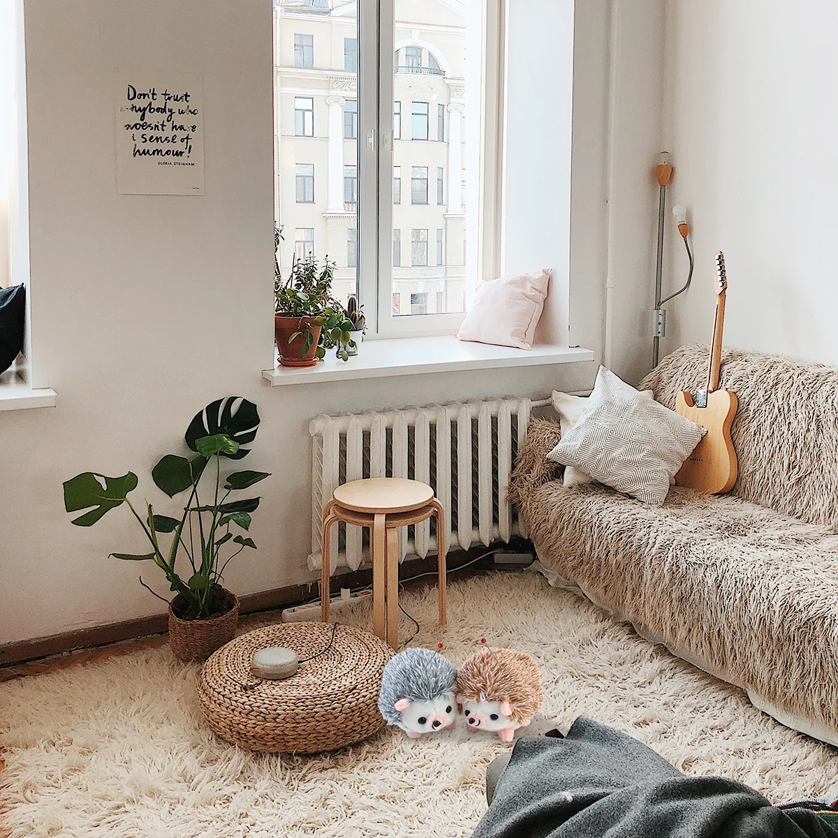 

2Pcs Hedgehog Pin Cushion Holder Fabric Needle Storage Ideal for Sewing Craft Pin Cushion Needle Cuhsion Sewing Pincushion